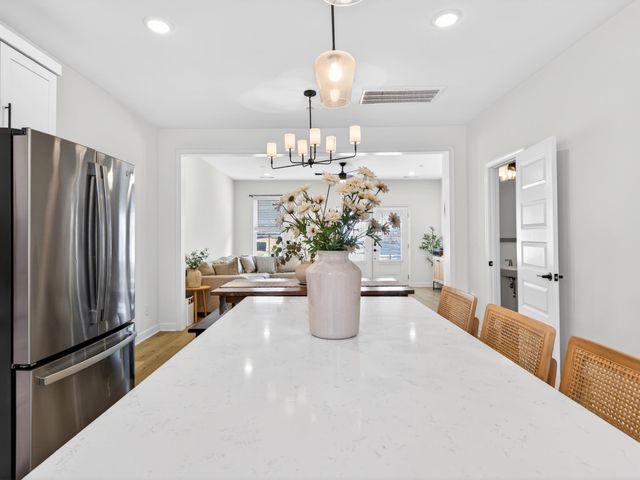 1945 Amacher Dr, Spring Hill, TN 37174