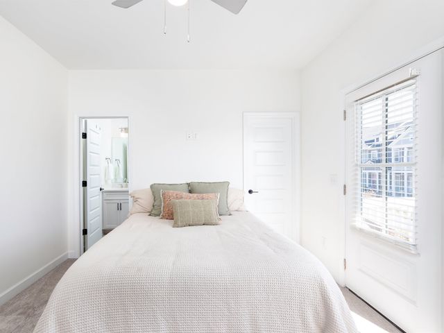 1945 Amacher Dr, Spring Hill, TN 37174