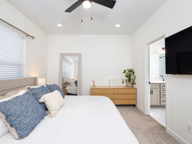 1945 Amacher Dr, Spring Hill, TN 37174