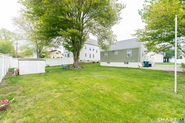121 Victory Street, Stratford, CT 06615