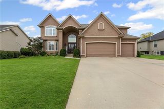 2413 SW Kenwill Drive, Lee's Summit, MO 64082