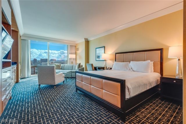 2000 North Fashion Show Drive 5600, Las Vegas, NV 89109