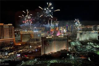 2000 North Fashion Show Drive 5600, Las Vegas, NV 89109