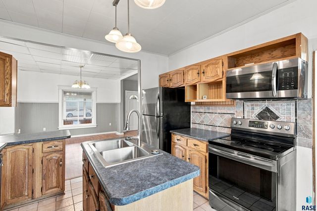 1120 S Duff St Street, Mitchell, SD 57301