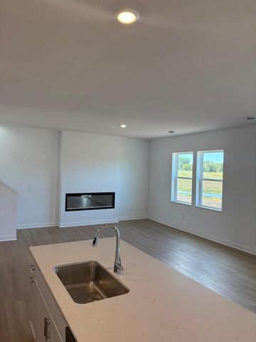 21725 Rose Drive, Farmington, MN 55024