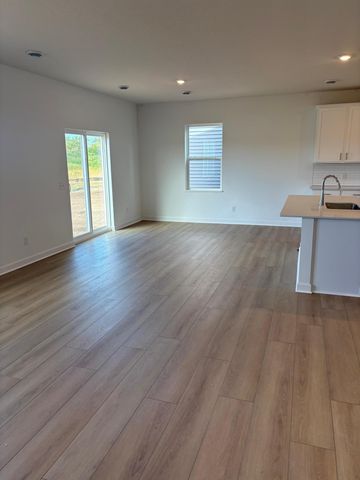 21725 Rose Drive, Farmington, MN 55024