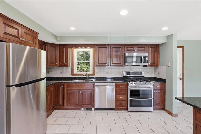 36 Kirk Circle, Plymouth, MA 02360