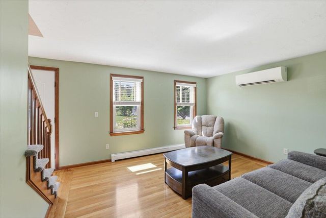 36 Kirk Circle, Plymouth, MA 02360