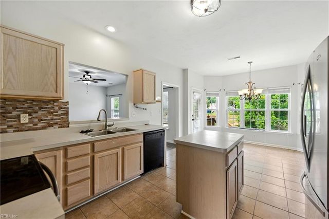 110 Benham CT, Suffolk, VA 23434
