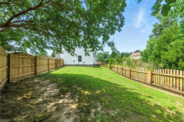 110 Benham CT, Suffolk, VA 23434