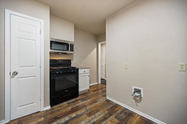 3837B Earl Street, Fort Worth, TX 76111
