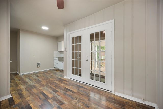 3837B Earl Street, Fort Worth, TX 76111