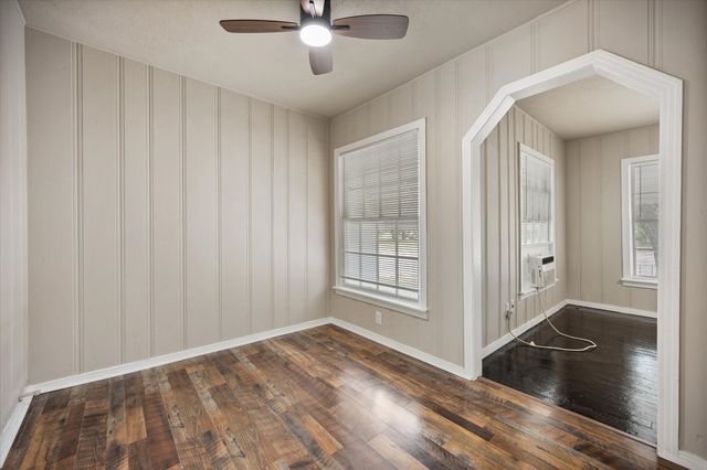 3837B Earl Street, Fort Worth, TX 76111