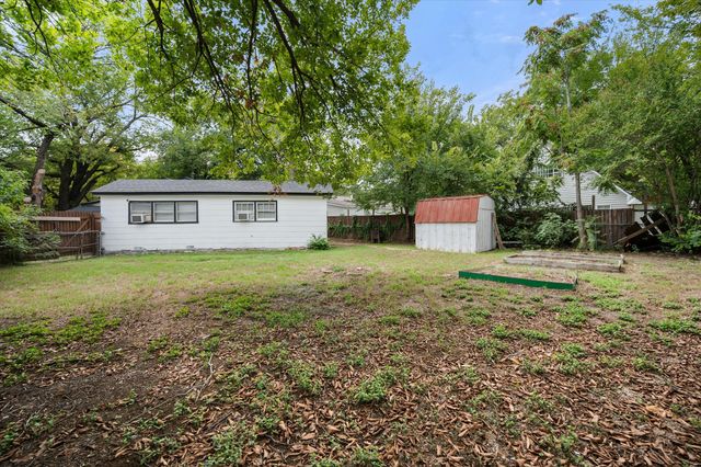 3837B Earl Street, Fort Worth, TX 76111