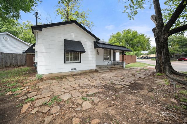 3837B Earl Street, Fort Worth, TX 76111
