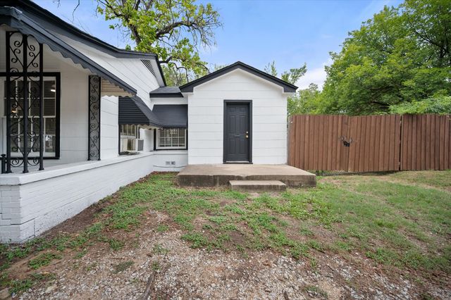 3837B Earl Street, Fort Worth, TX 76111
