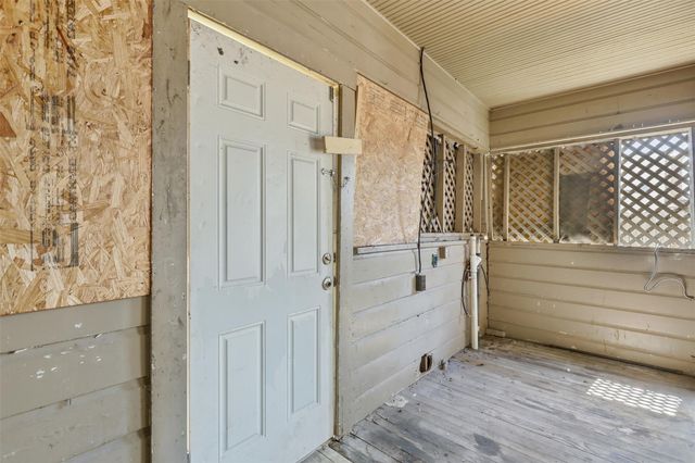 800 E Lobit Street, Baytown, TX 77520