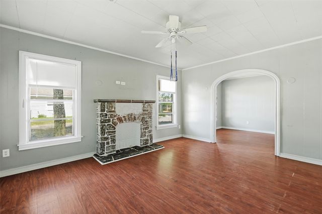 800 E Lobit Street, Baytown, TX 77520