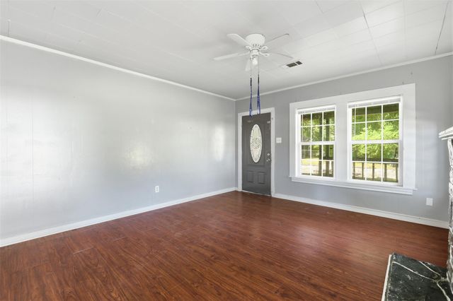 800 E Lobit Street, Baytown, TX 77520