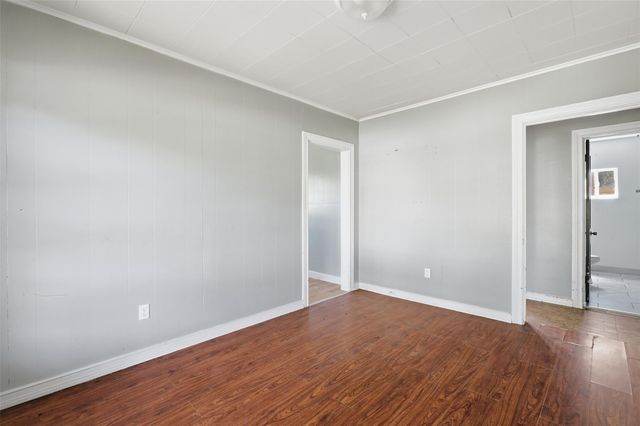 800 E Lobit Street, Baytown, TX 77520