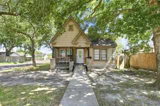 800 E Lobit Street, Baytown, TX 77520