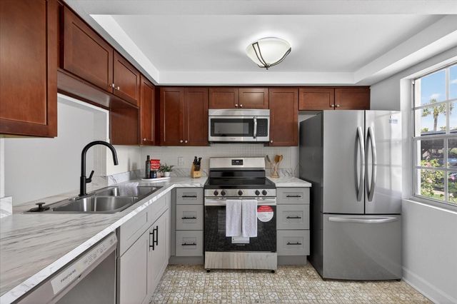 4116 HAMPTON DRIVE, New Port Richey, FL 34652