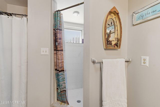 110 Dollmore Avenue, Waretown, NJ 08758