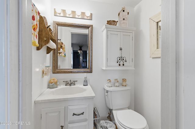 110 Dollmore Avenue, Waretown, NJ 08758