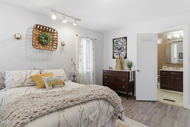 110 Dollmore Avenue, Waretown, NJ 08758