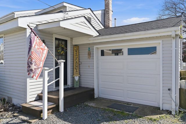 110 Dollmore Avenue, Waretown, NJ 08758