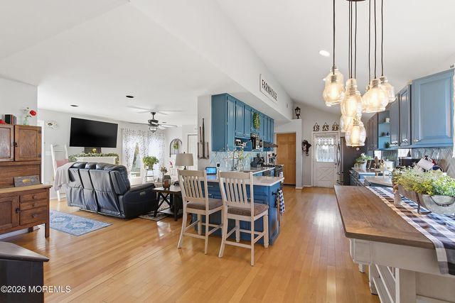 110 Dollmore Avenue, Waretown, NJ 08758