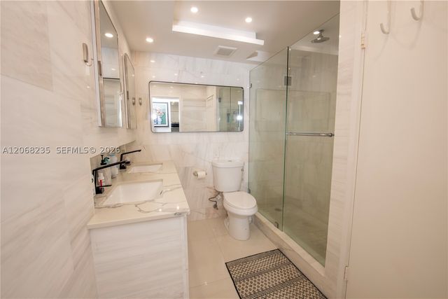 401 Ocean Dr 303, Miami Beach, FL 33139