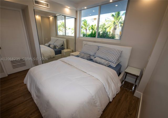 401 Ocean Dr 303, Miami Beach, FL 33139