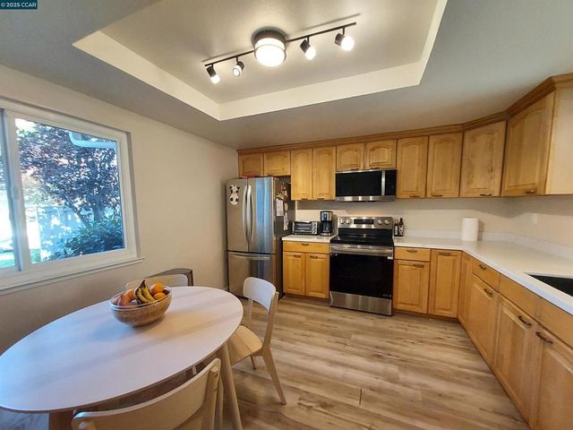 1936 Nero Ct, Walnut Creek, CA 94598