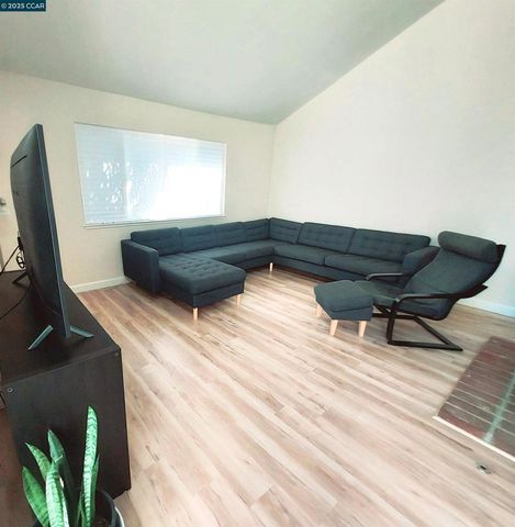 1936 Nero Ct, Walnut Creek, CA 94598