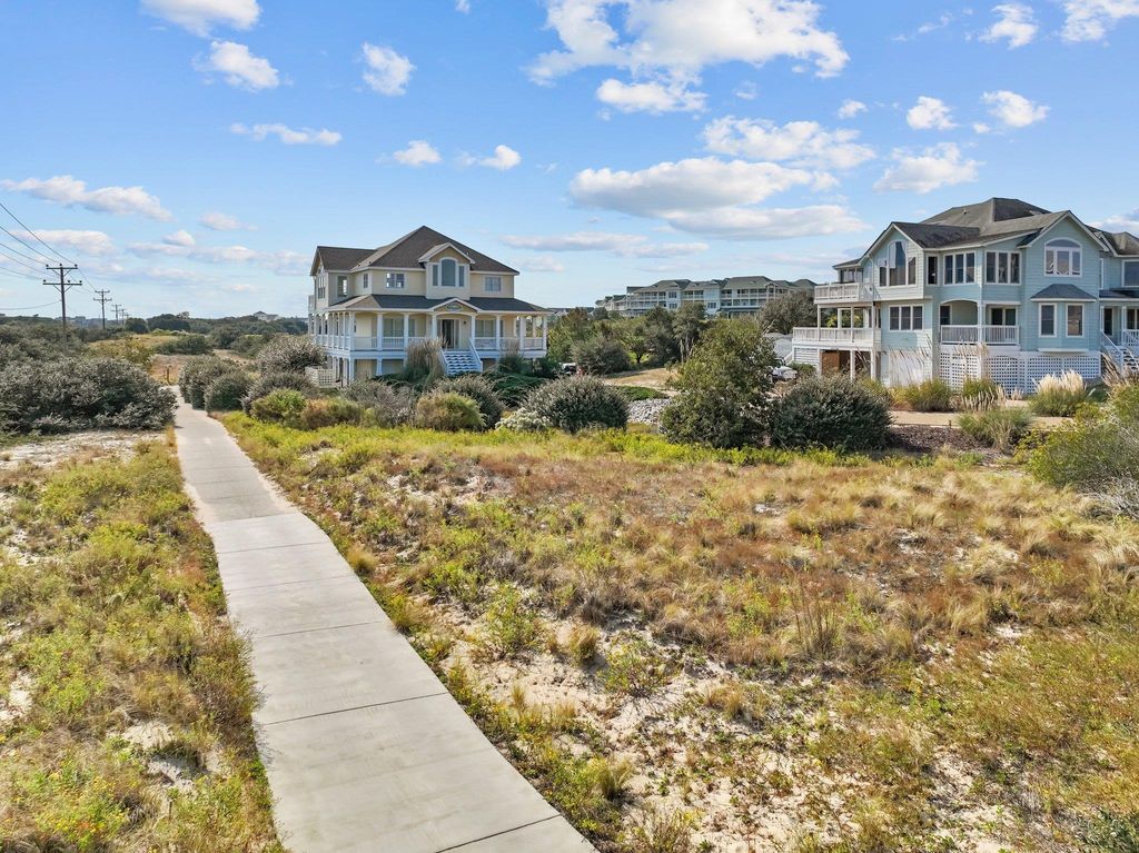 Image 8 of property listing at 667 High Sand Dune Court lot 209, Corolla, NC 27927