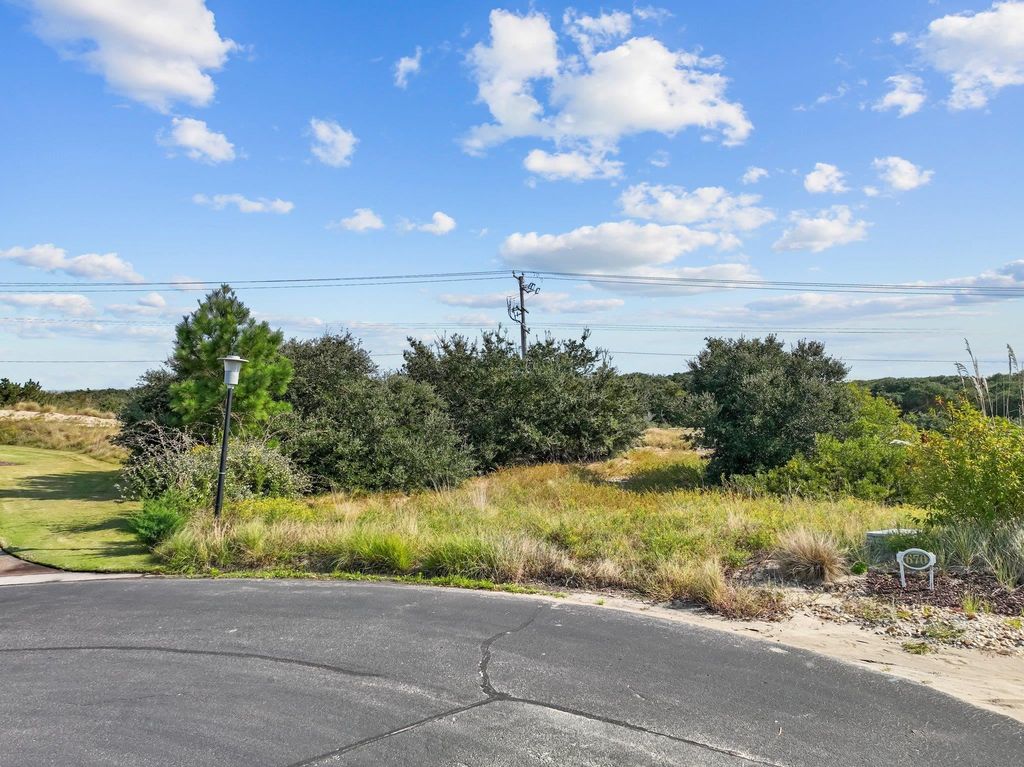 Image 10 of property listing at 667 High Sand Dune Court lot 209, Corolla, NC 27927