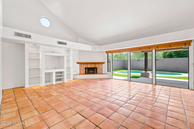 2140 E Gazania Lane, Tucson, AZ 85719