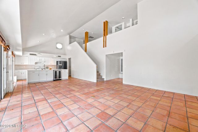 2140 E Gazania Lane, Tucson, AZ 85719