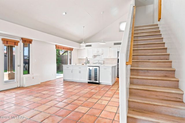 2140 E Gazania Lane, Tucson, AZ 85719