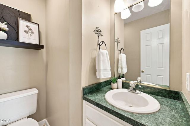 1732 Quail Grove Street, Willow Spring, NC 27592