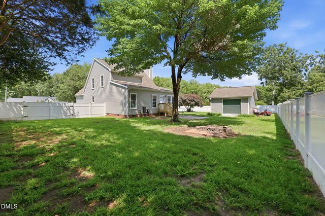 1732 Quail Grove Street, Willow Spring, NC 27592