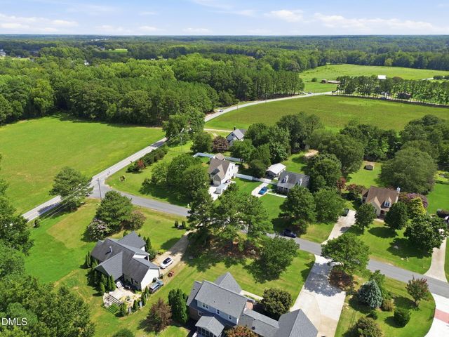 1732 Quail Grove Street, Willow Spring, NC 27592