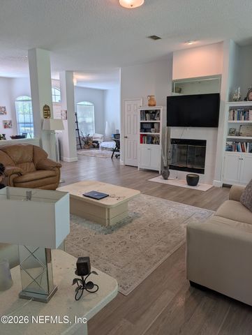 11051 SKY LARK Drive, Jacksonville, FL 32257