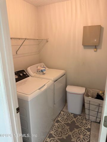 11051 SKY LARK Drive, Jacksonville, FL 32257