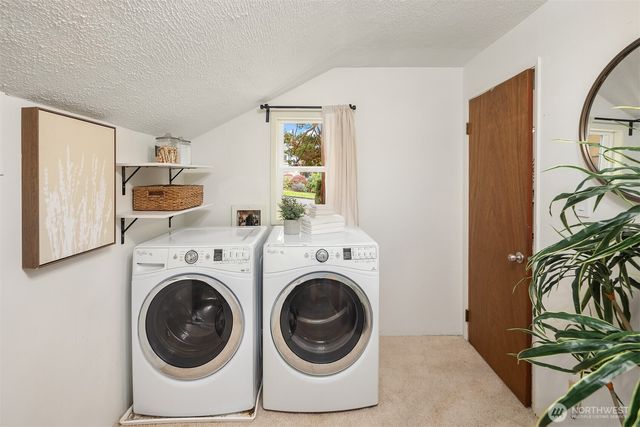 108 N 60th Street, Seattle, WA 98103