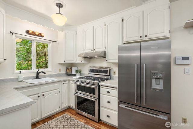 108 N 60th Street, Seattle, WA 98103