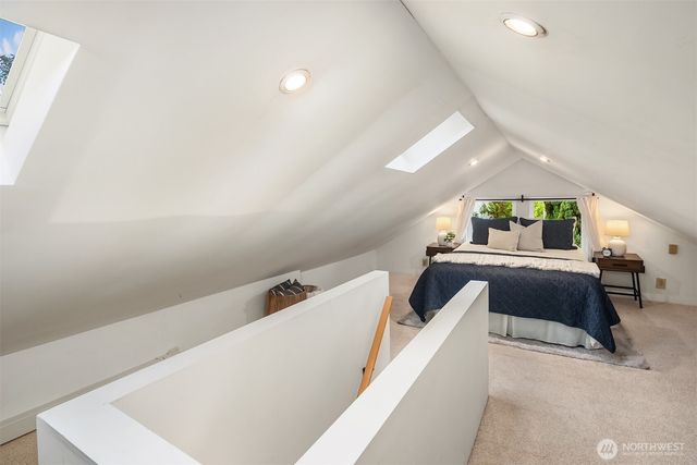 108 N 60th Street, Seattle, WA 98103