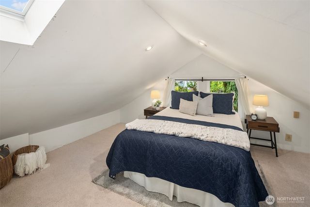 108 N 60th Street, Seattle, WA 98103