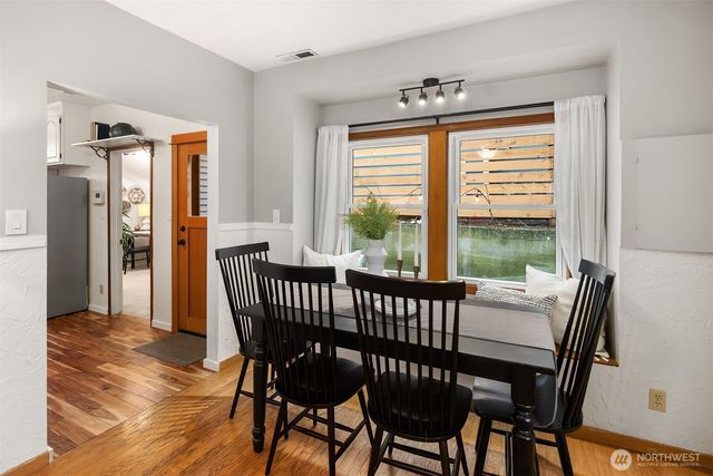 108 N 60th Street, Seattle, WA 98103